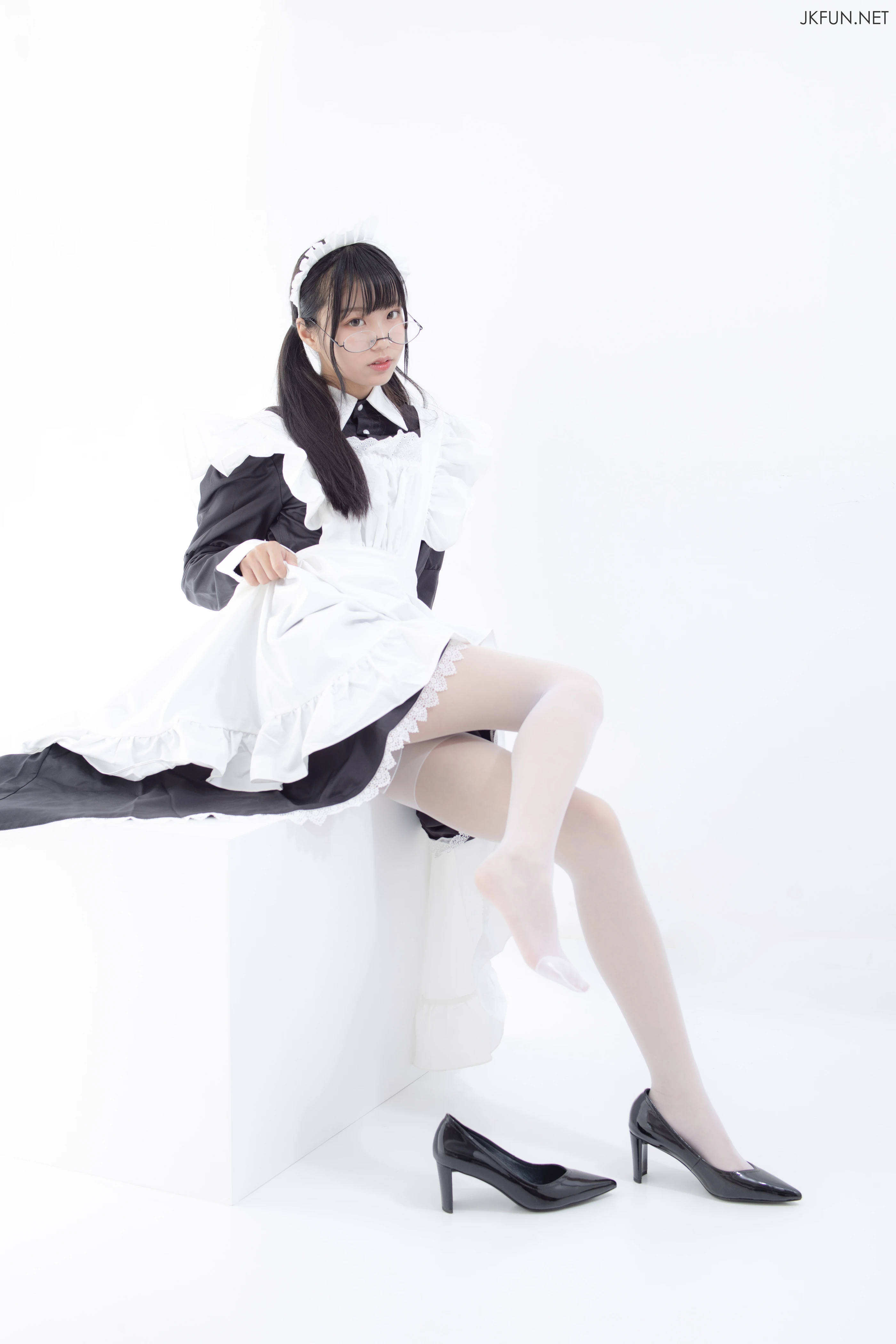 森萝财团 [JKFUN-017] 眼镜白丝女仆 [127P 1V]插图6